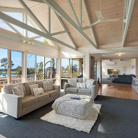 Pelican Lake Holiday House Merimbula Exteriör bild