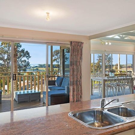 Pelican Lake Holiday House Merimbula Exteriör bild