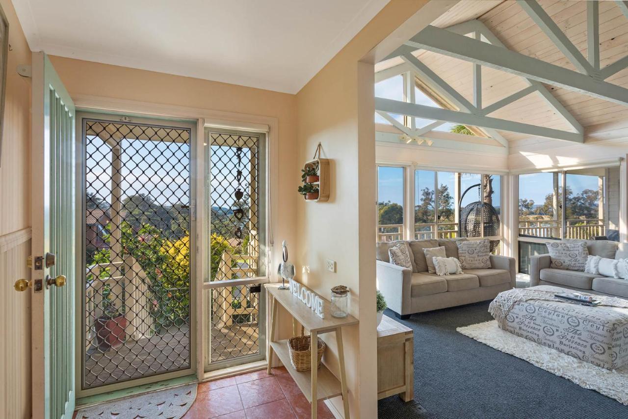 Pelican Lake Holiday House Merimbula Exteriör bild